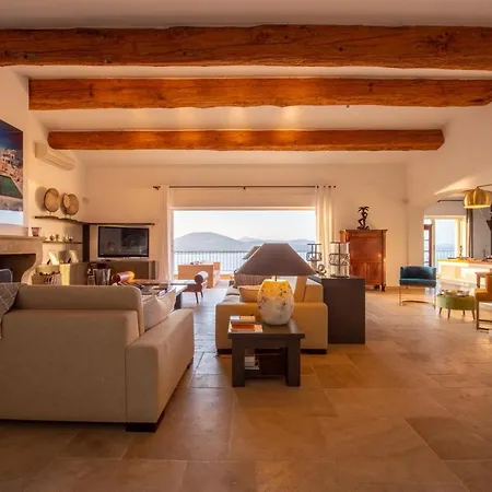 Blue Med Villa